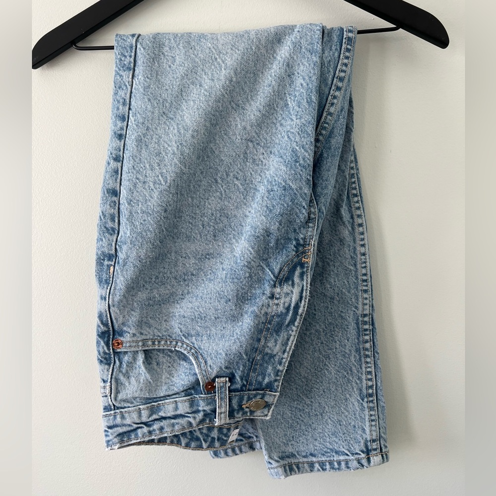 Zara straight leg jeans. Nwot. Size 4